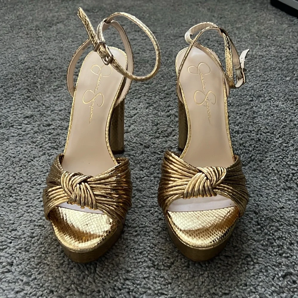 Jessica Simpson Metallic Gold Platform Heels with Knot Front